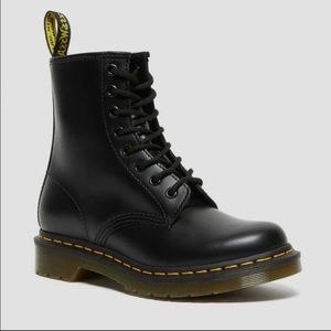 Doc Martens 1460 Smooth Leather Lace Up Boots